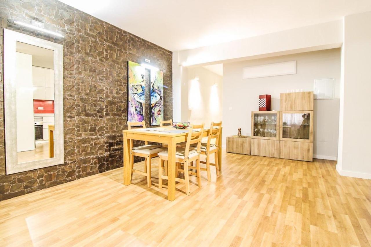 Lujoso Apartamento Centro Ciudad, Parking Privado Gratuito Murcia Bagian luar foto