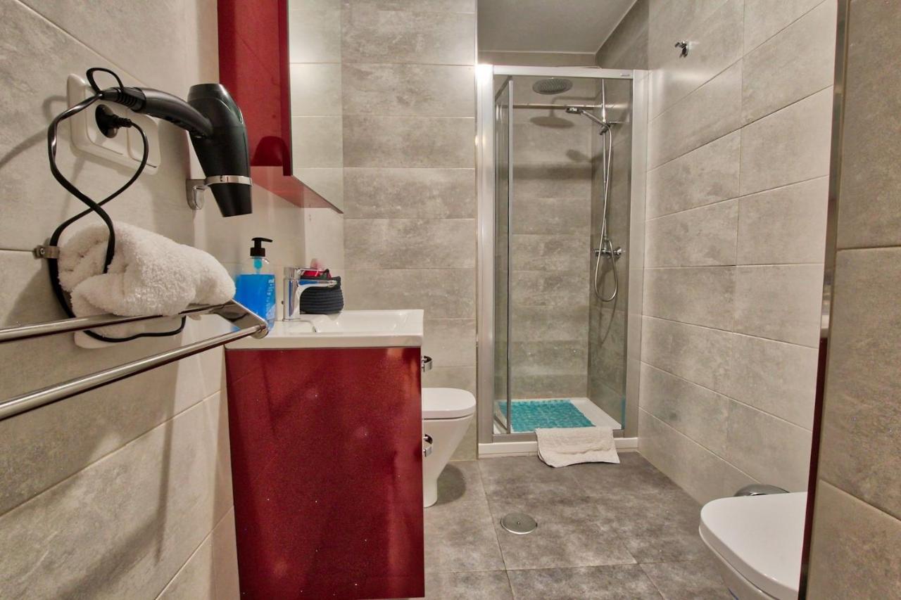 Lujoso Apartamento Centro Ciudad, Parking Privado Gratuito Murcia Bagian luar foto