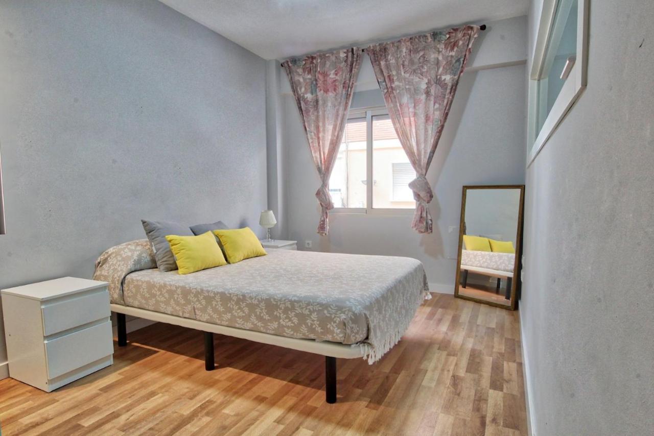 Lujoso Apartamento Centro Ciudad, Parking Privado Gratuito Murcia Bagian luar foto